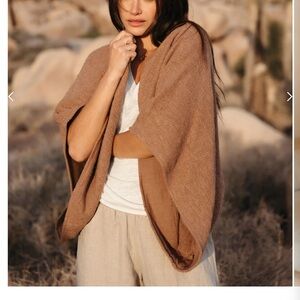 Nomad Tan Women's Poncho